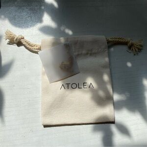 NWT Atolea Dainty Bracelet